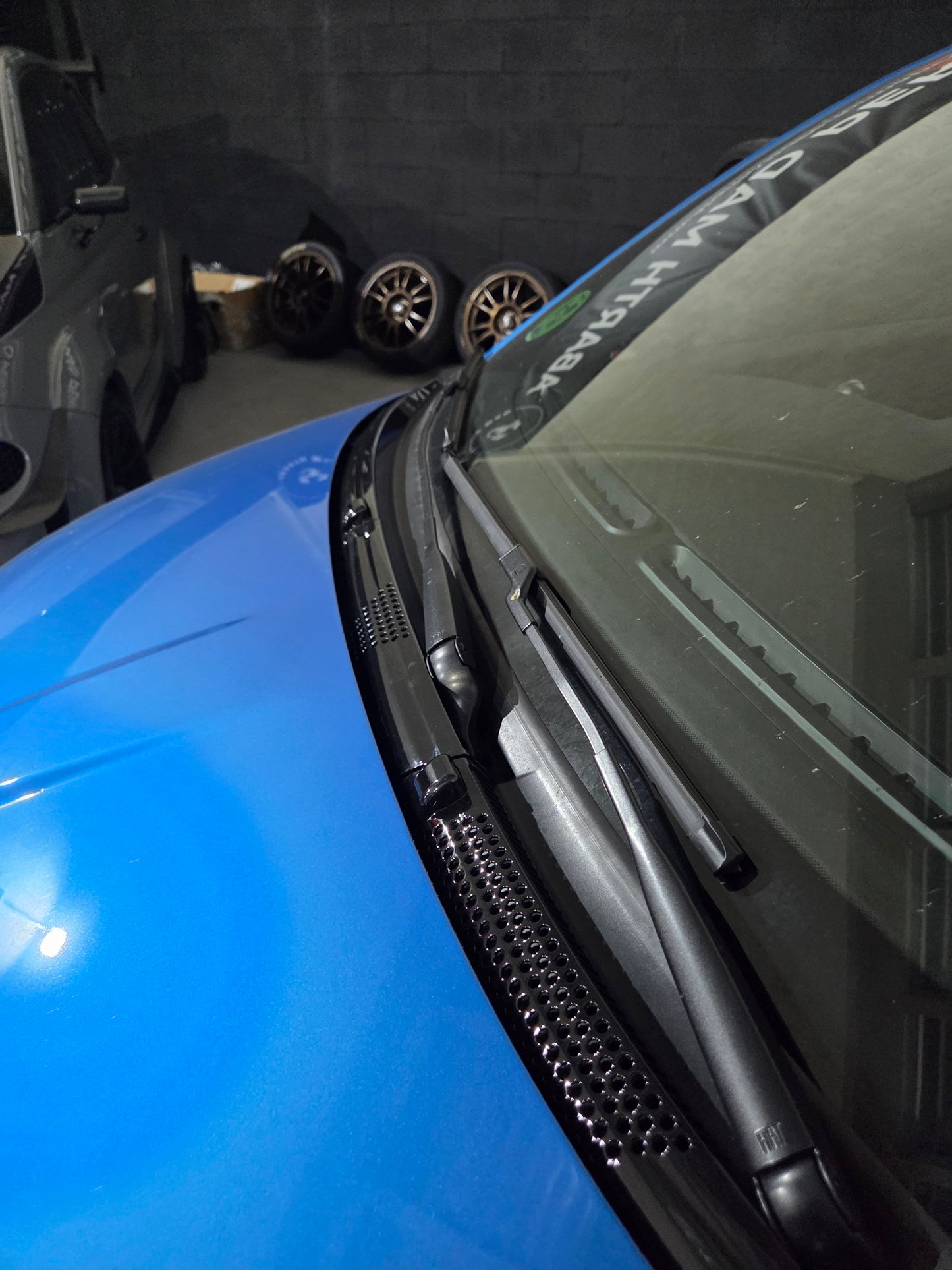 Abarth 500 Coloured All Model Cover Windshield Black Gloss ABS Vierteaguas Negro Brillo