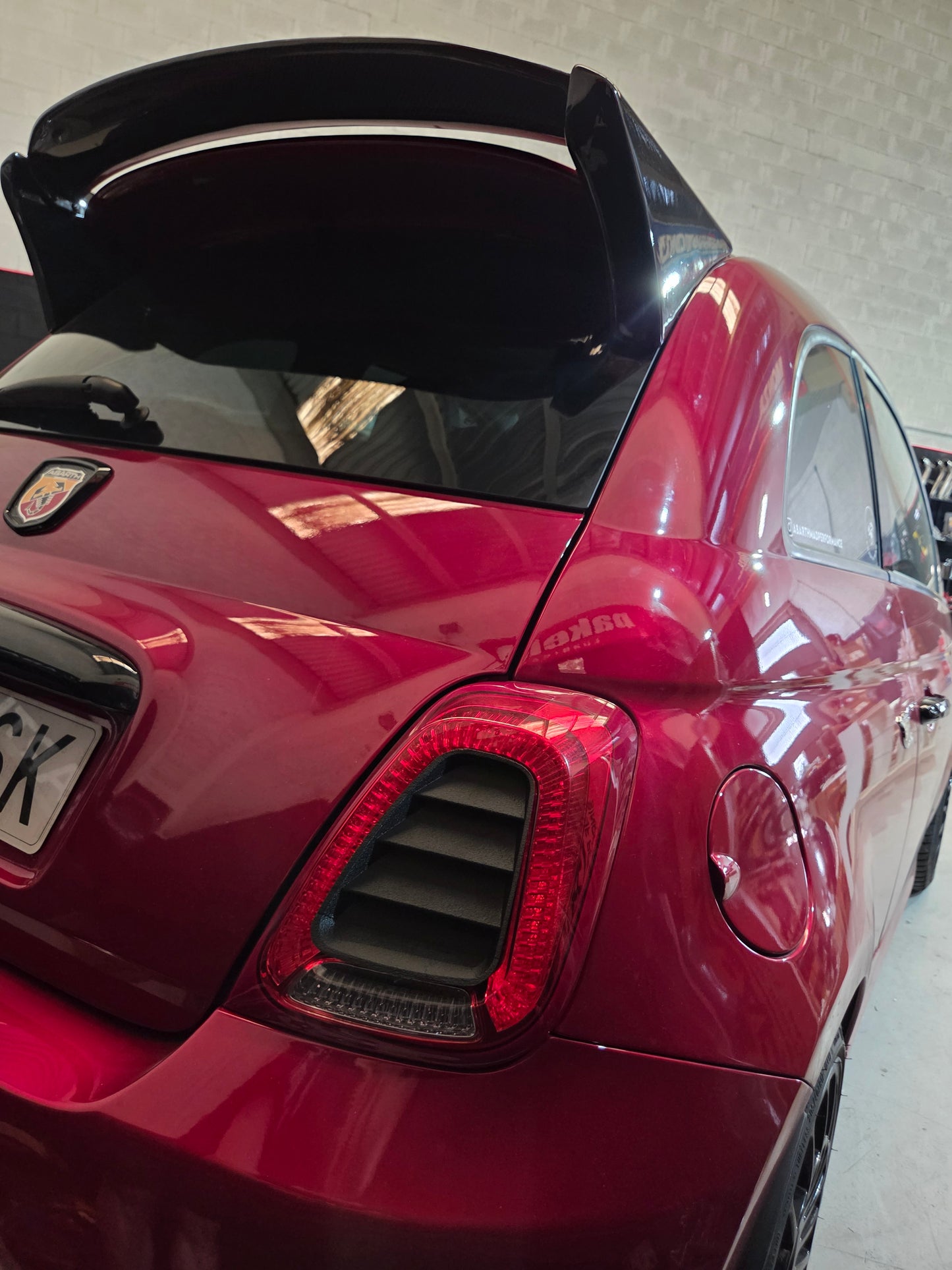 Abarth 2016+ Restyling Cover Faros Traseros Estillo Rejilla Rear Tail lights Insert Cover Black Gloss, Matt or Carbon