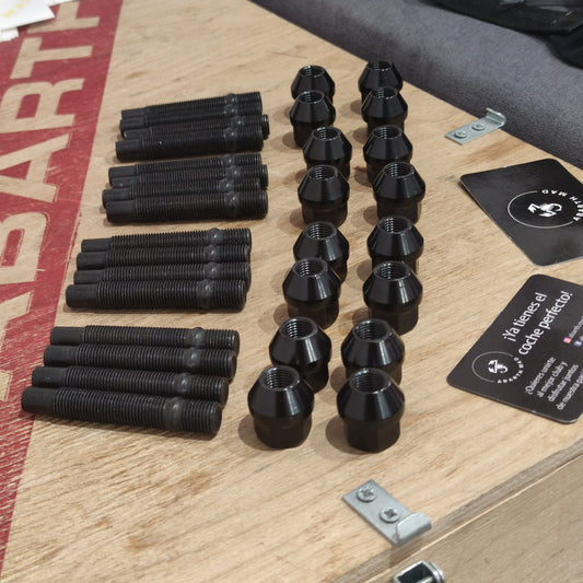 Kit Prigionieri e Dadi Ruota Abarth