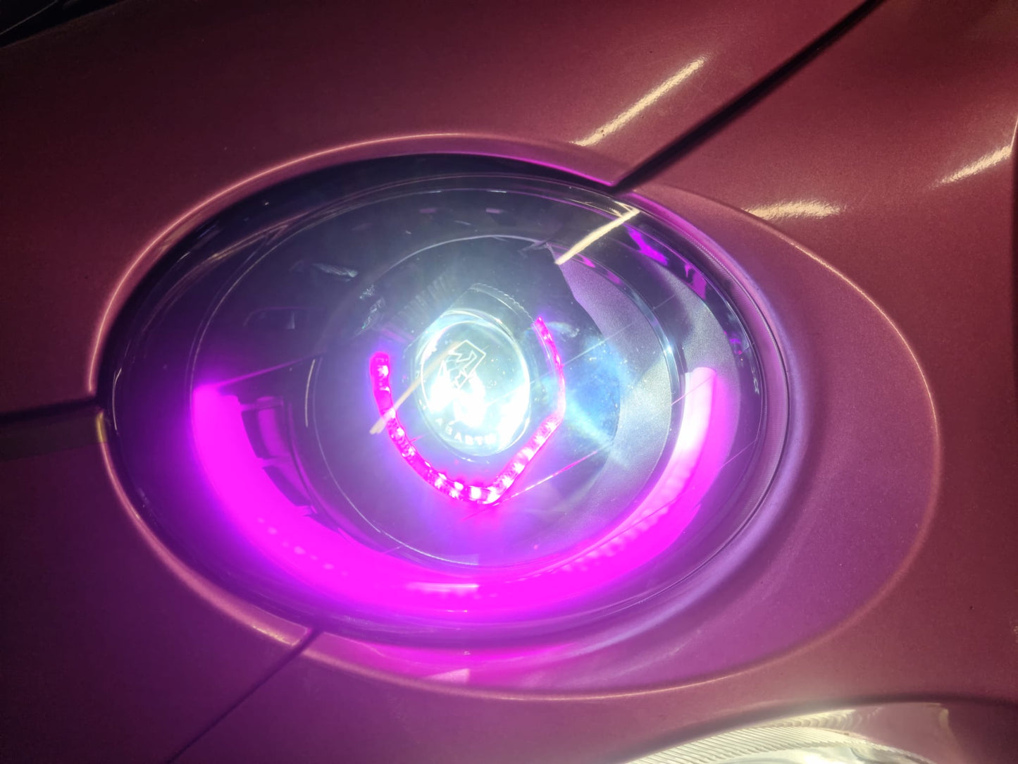 Abarth Faros Black Full Led RGB Dynamic Headlights Halógenos