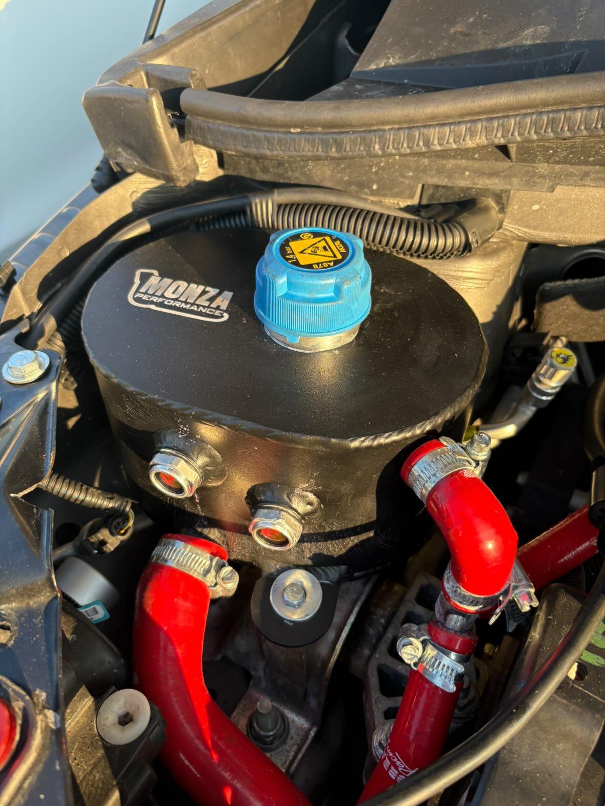 Abarth 500 Aluminum Expansion Tank + Biposto Cover Cap