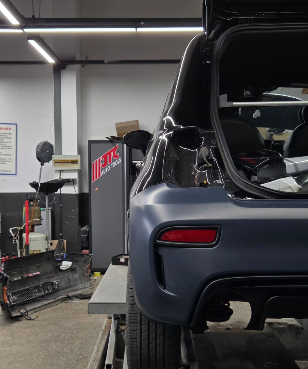 Abarth Fiat 500 Full Conversion Restyling Body Kit Front, Rear, Side Skirts, Spoiler Paragolpes