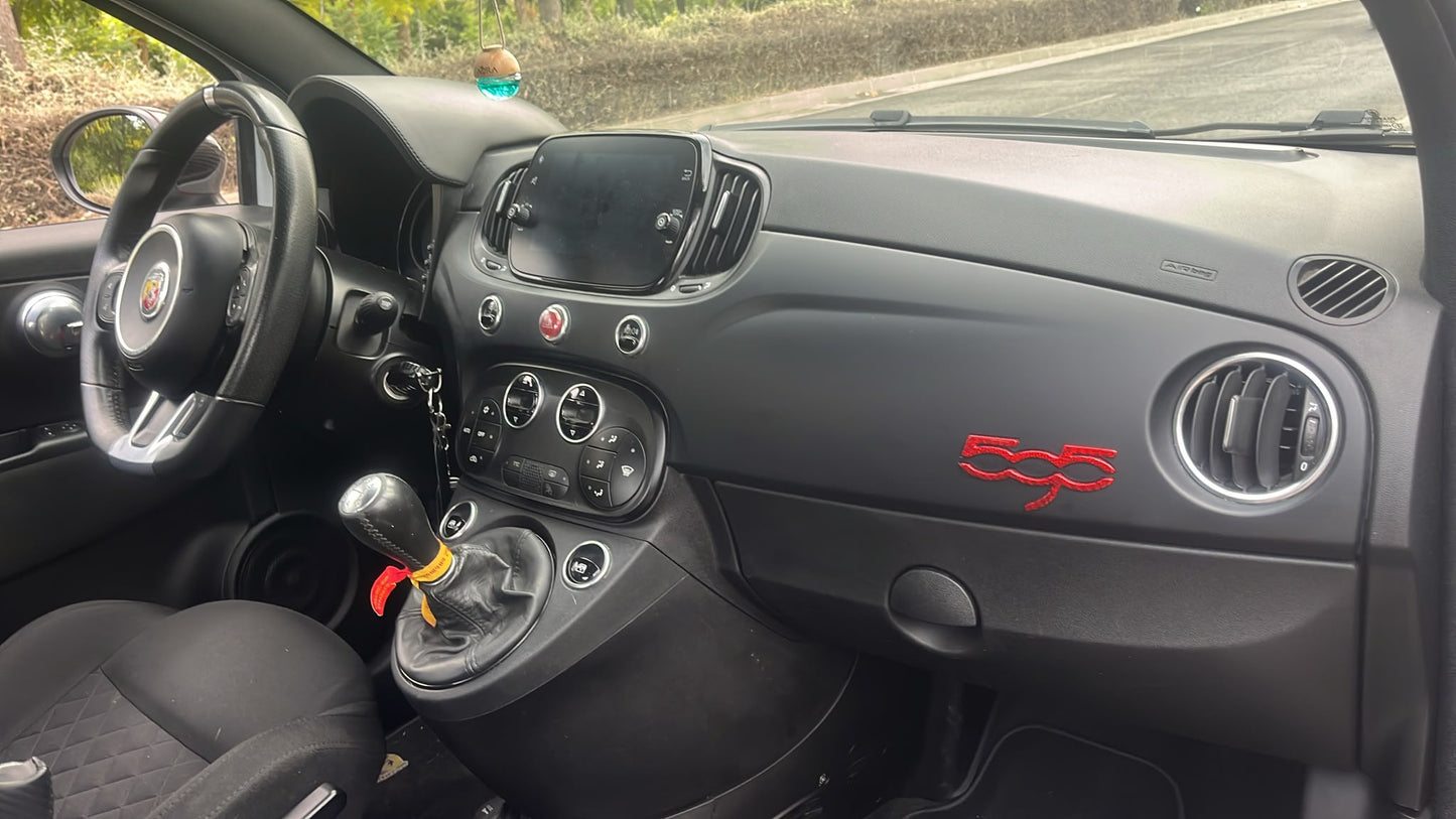 Abarth 595 Emblem Carbon Fiber Dashboard Cover Salpicadero Fibra de Carbono 🔴⚫