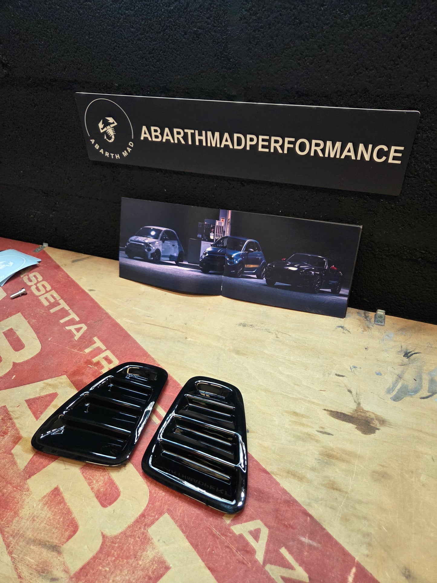 Abarth 2016+ Restyling Cover Faros Traseros Estillo Rejilla Negro brillo Tail lights Insert Cover