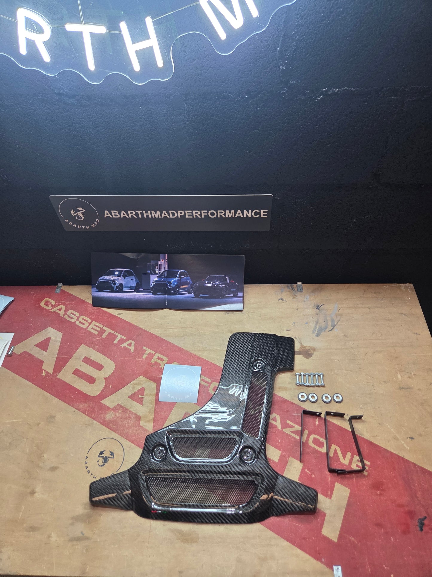 Abarth Fiat Cover Engine Bay Tapa Motor Estético Replica Biposto Fibra de Carbono Real 100%