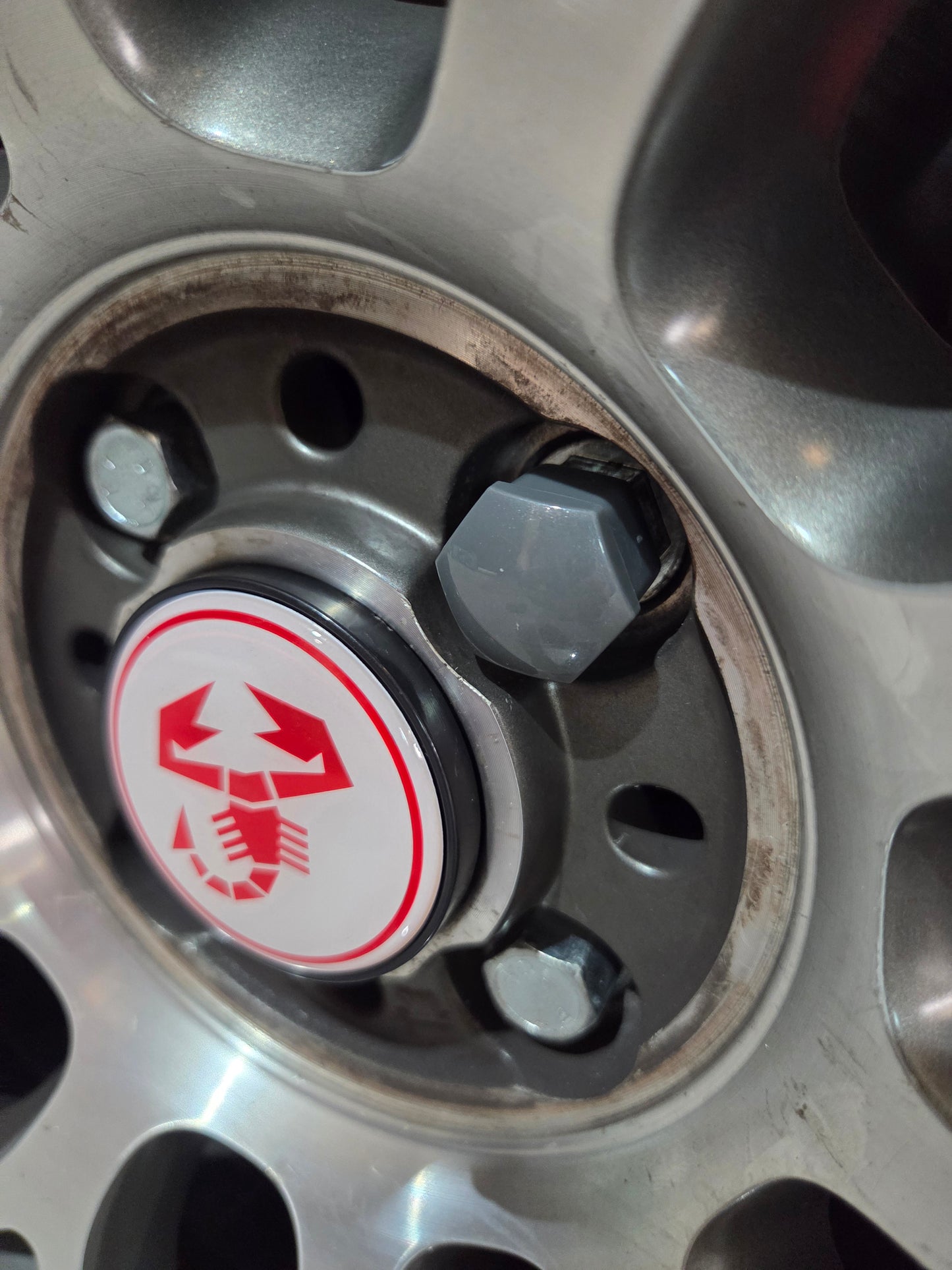 Cover Tapa Tornillos Llantas Bolts Wheels Nuts Cup ABS (16uds)