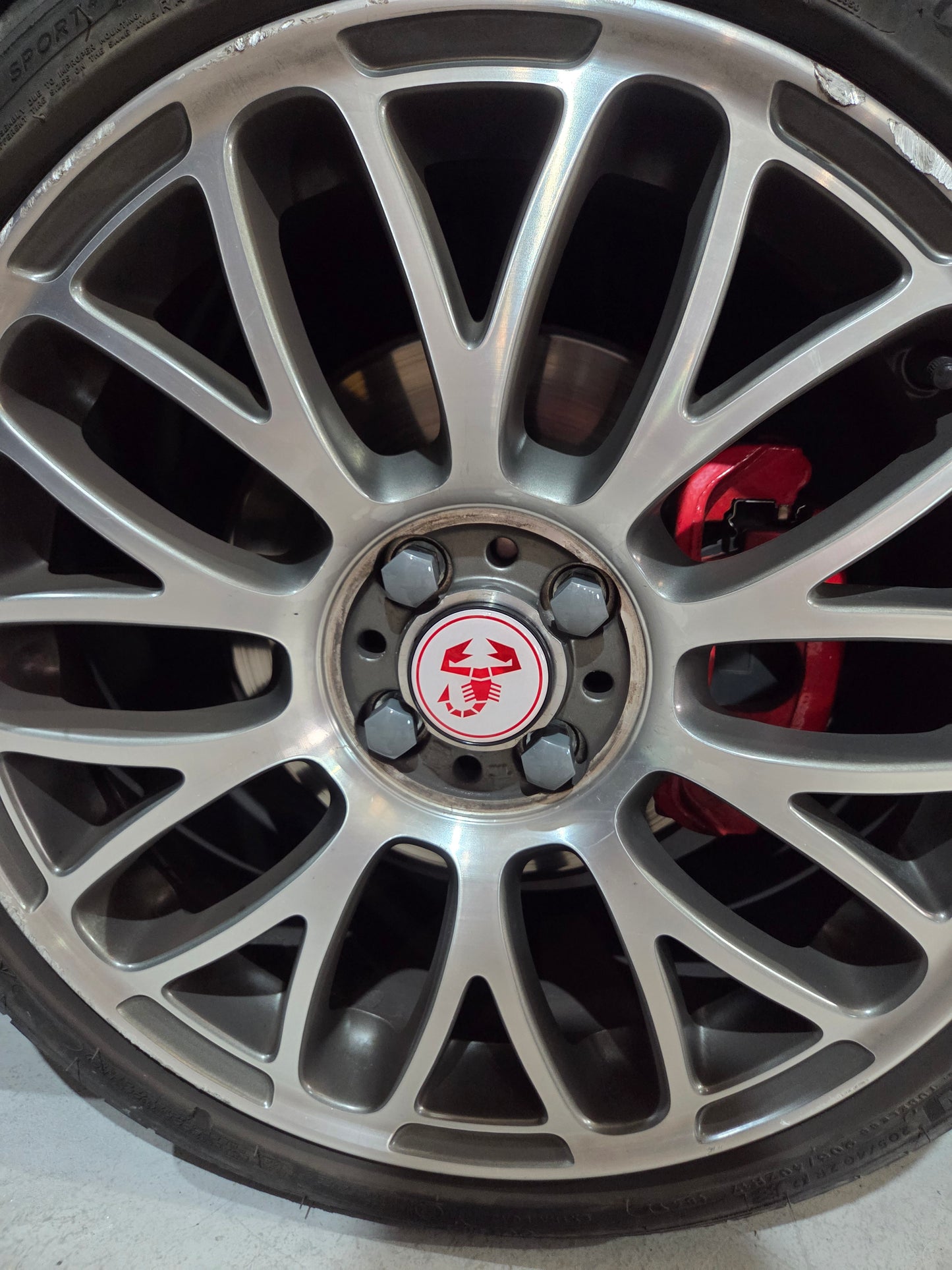 Cover Tapa Tornillos Llantas Bolts Wheels Nuts Cup ABS (16uds)