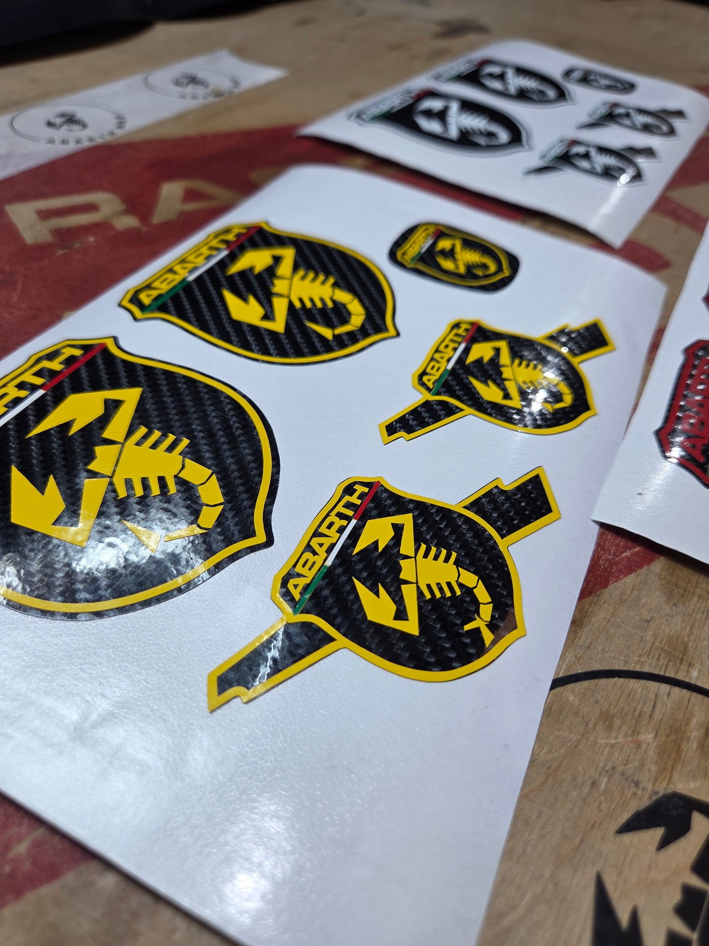 Abarth Carbon Kit Logos Vinilo Emblemas Copri (5 vinilos)
