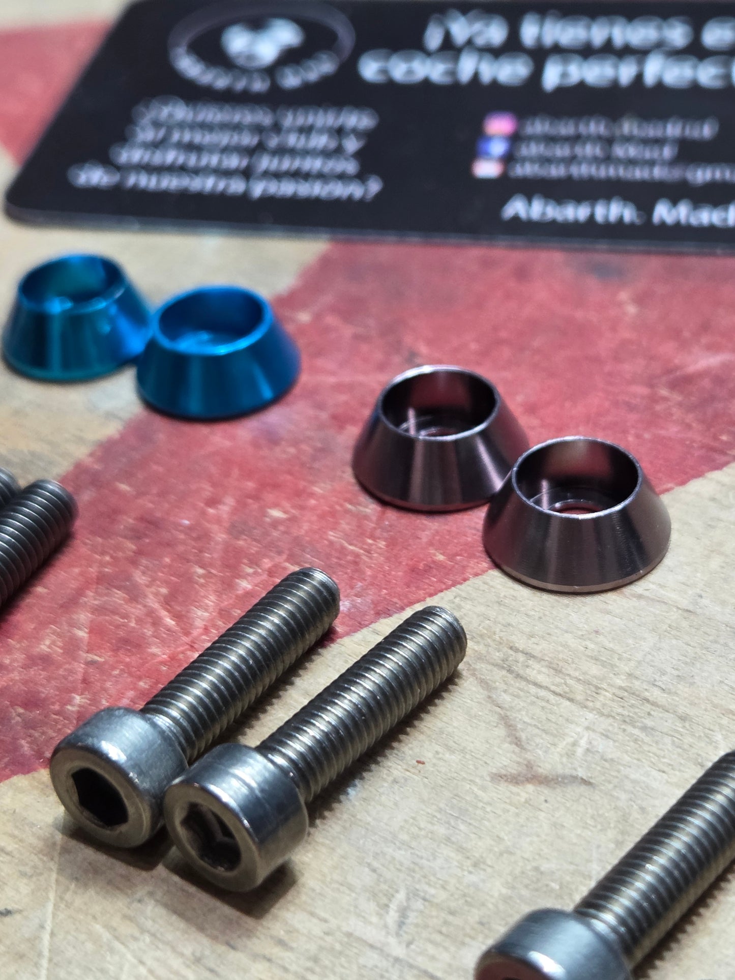 Abarth Kit Tornillería Bolt (2) Tapa Fuel Depósito Gasolina + Arandela