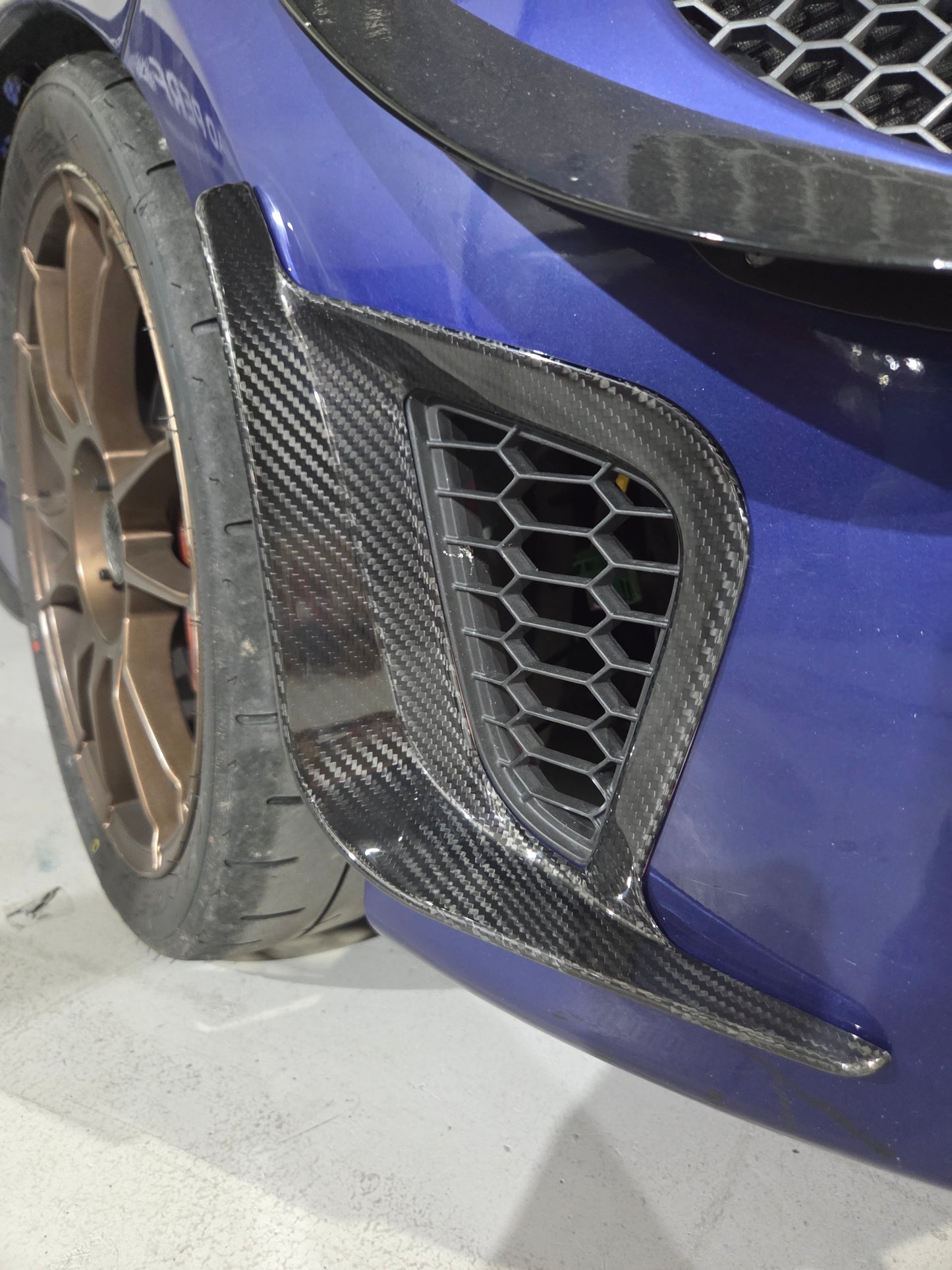 Abarth 2016+ Restyling Carbon Fiber Flap Canard Side Grille Extreme Rejilla Lateral Alerones