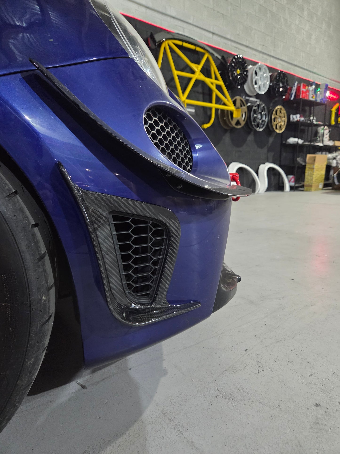 Abarth 2016+ Restyling Carbon Fiber Flap Canard Side Grille Extreme Rejilla Lateral Alerones