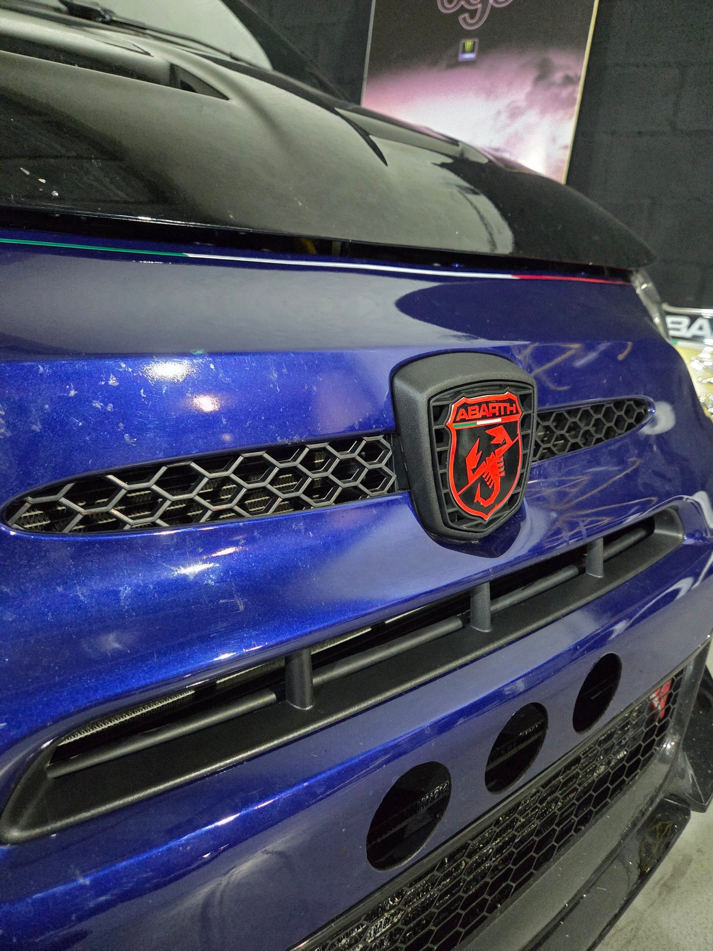 Abarth Racing Emblema Frontal Logo Front Race Set + Rejilla Grill 🏁