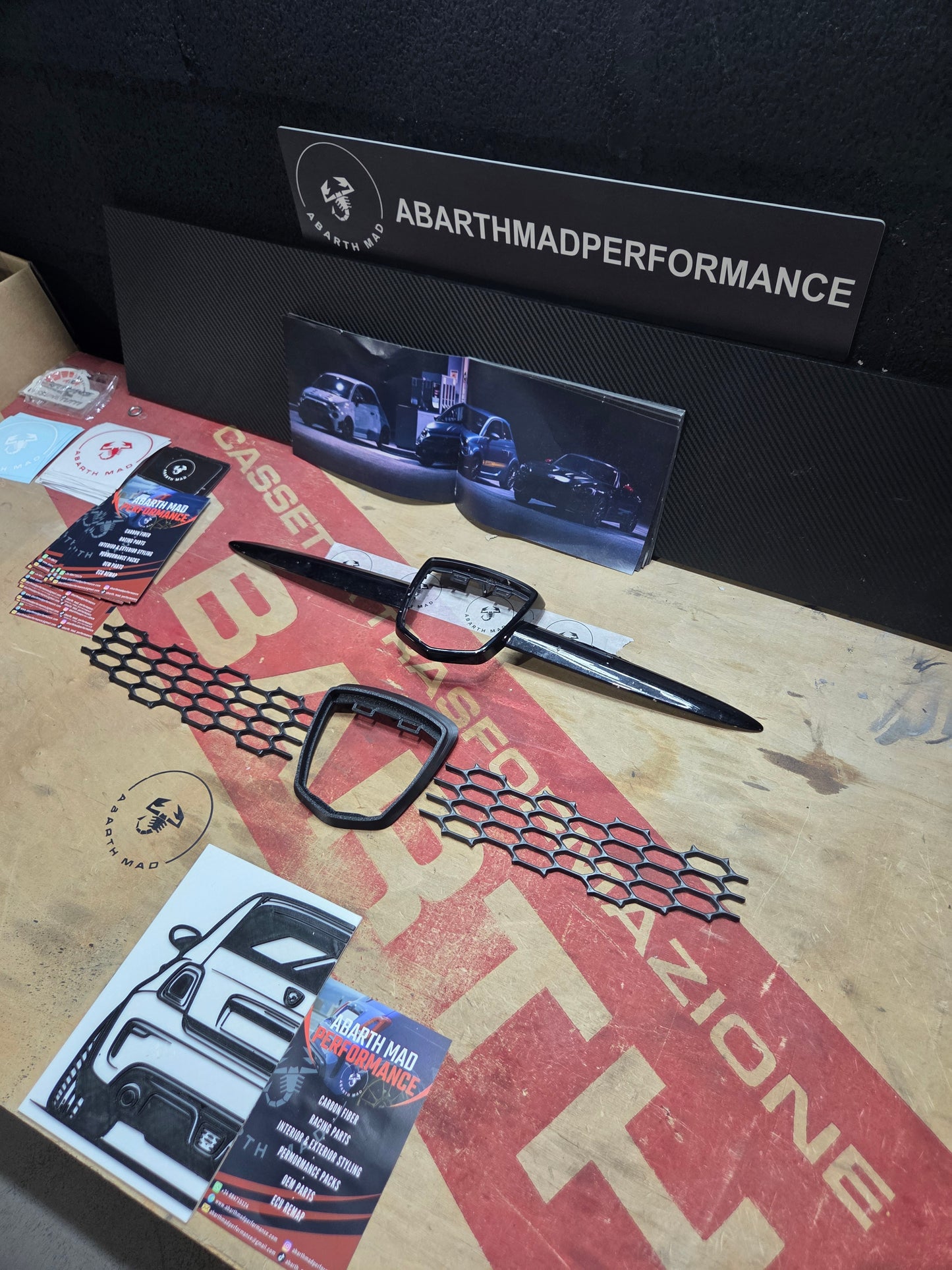 Abarth Racing Emblema Frontal Logo Front Race Set + Rejilla Grill 🏁