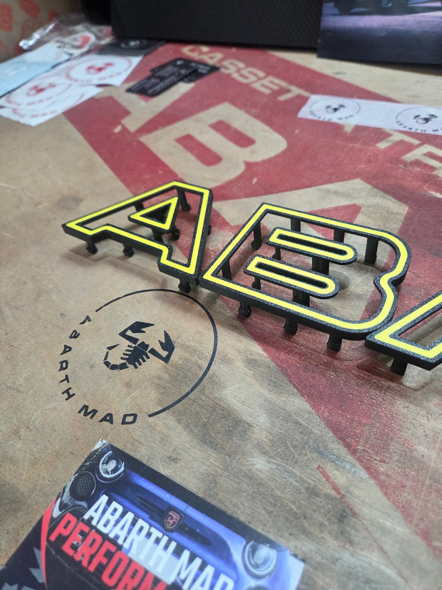 New!! Abarth 2016+ Restyling 3D Easy Fit Letras Clip Letters Front Bumper Grille Rejilla Delantera