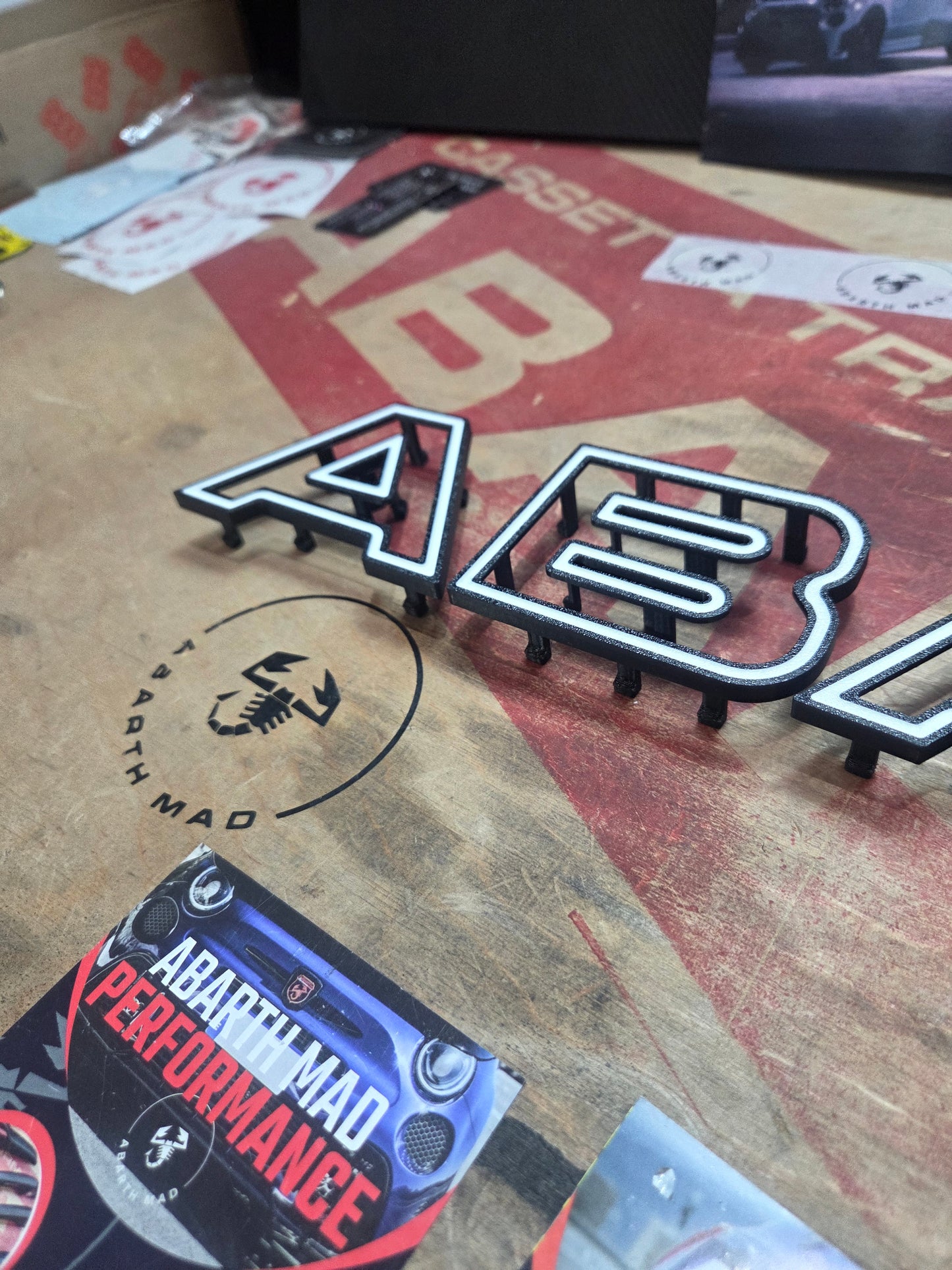 New!! Abarth 2016+ Restyling 3D Easy Fit Letras Clip Letters Front Bumper Grille Rejilla Delantera