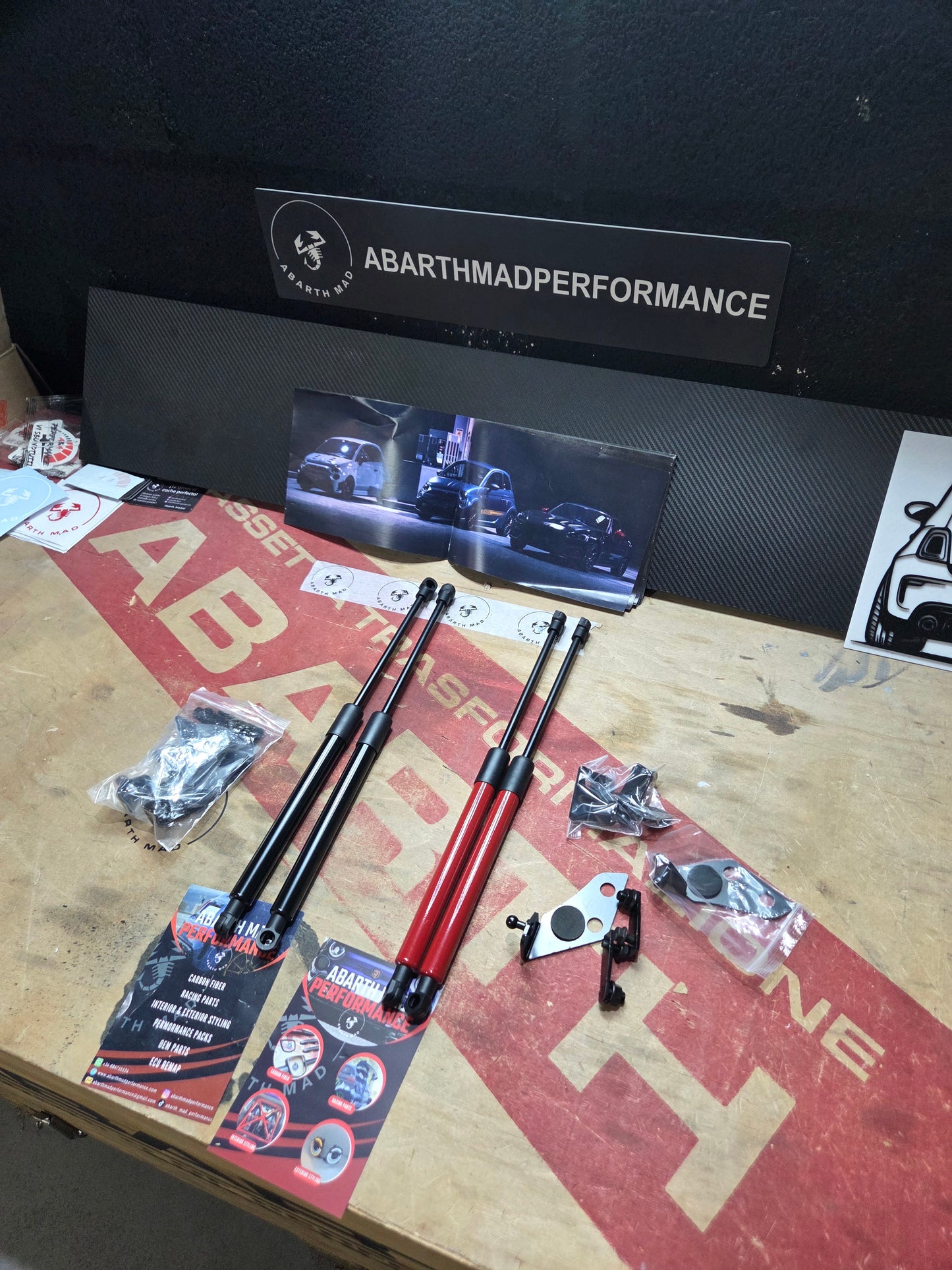 Abarth Fiat 500 500e Hood Struts Amortiguadores de Capó ⚫️🔴