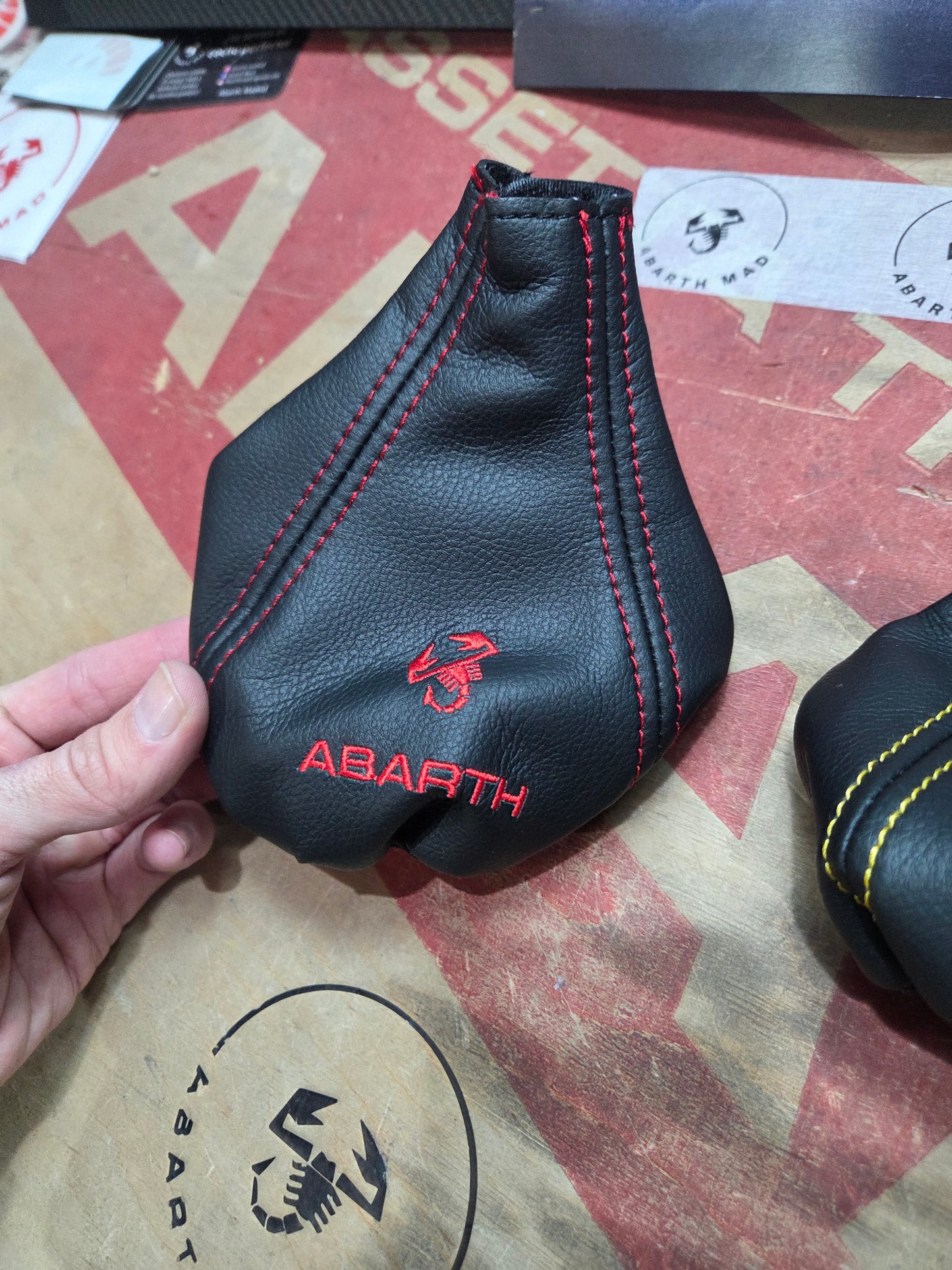 Abarth Knob Gear Cover Leather Fuelle Piel Cambio 🦂 ⚪️🔴🟡⚫️