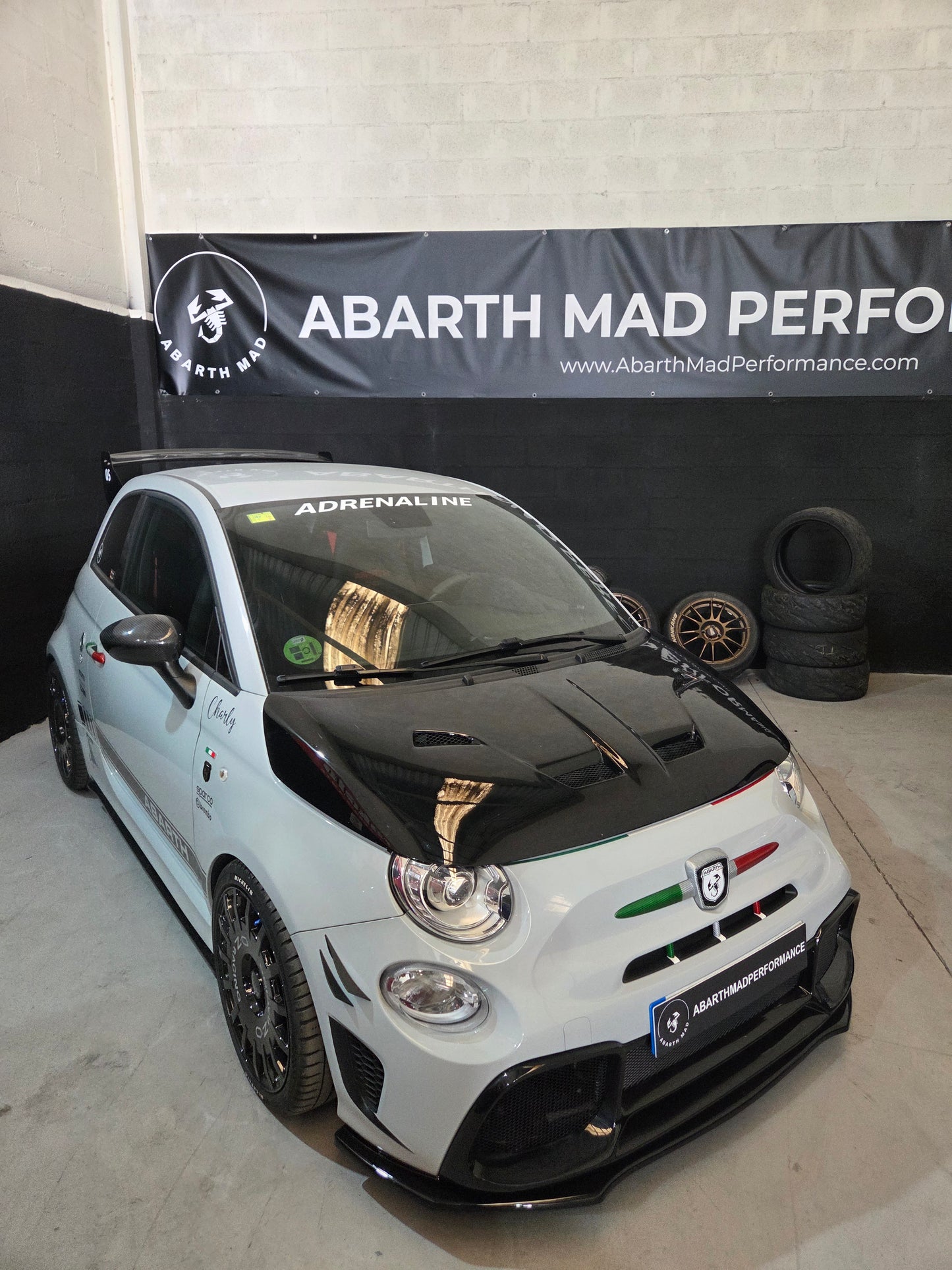 Abarth Fiat Cover Front Italy Emblema Delantero OEM Fibra de Carbono Italia 🇮🇹