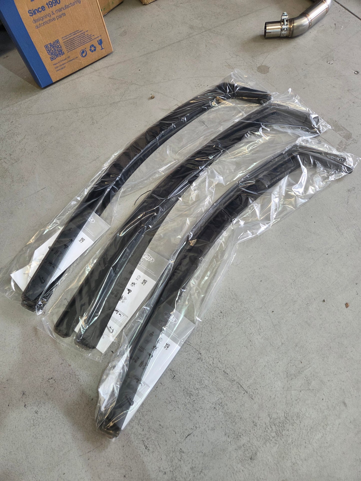 Abarth Deflectores Wind de Viento y Lluvia Ventanas Delanteras Derivabrisas