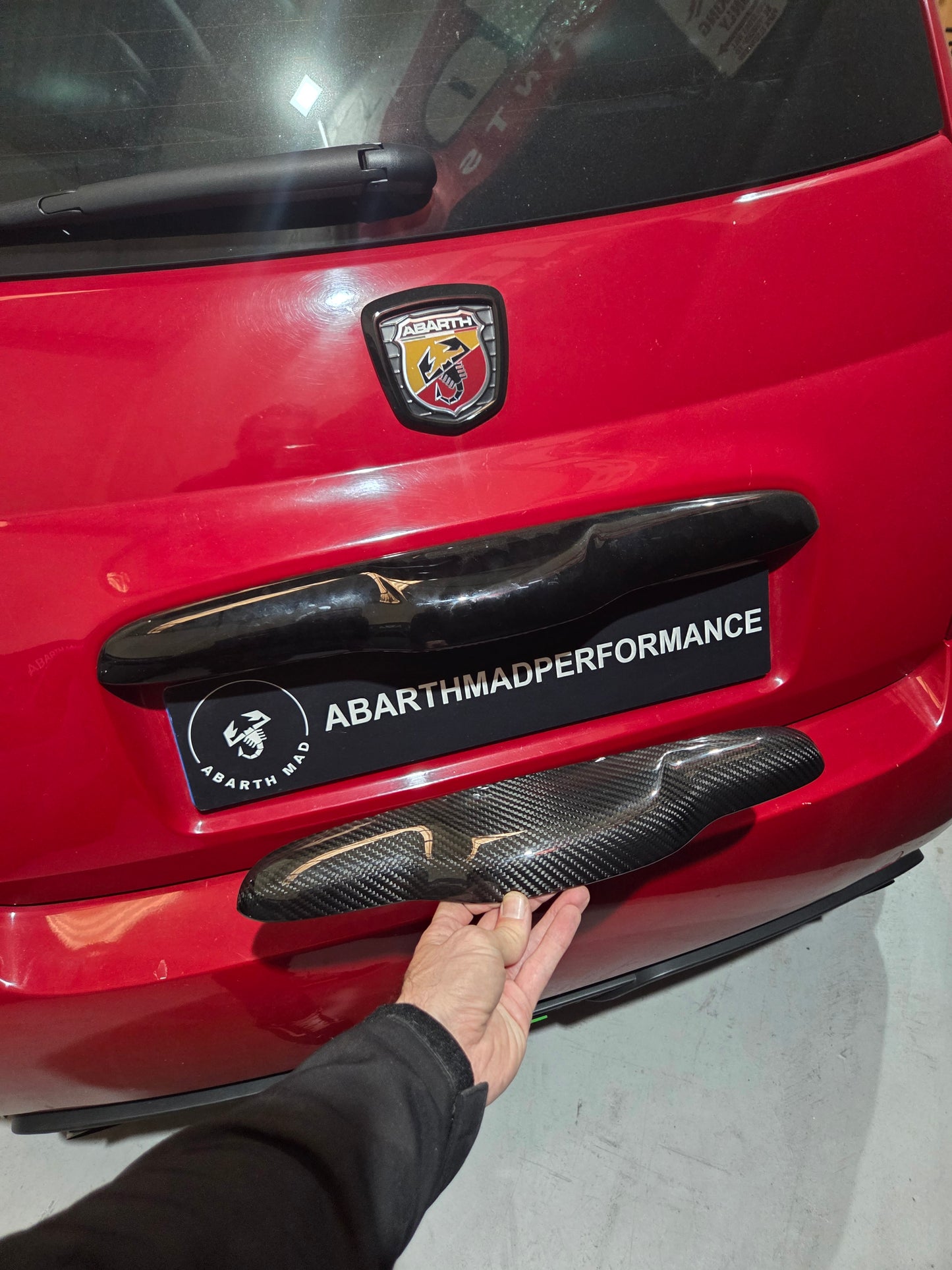 Abarth 500 All Model Rear Boot Handle Cover Tirador Maletero Fibra de Carbono Real Carbon Fiber 100% Real