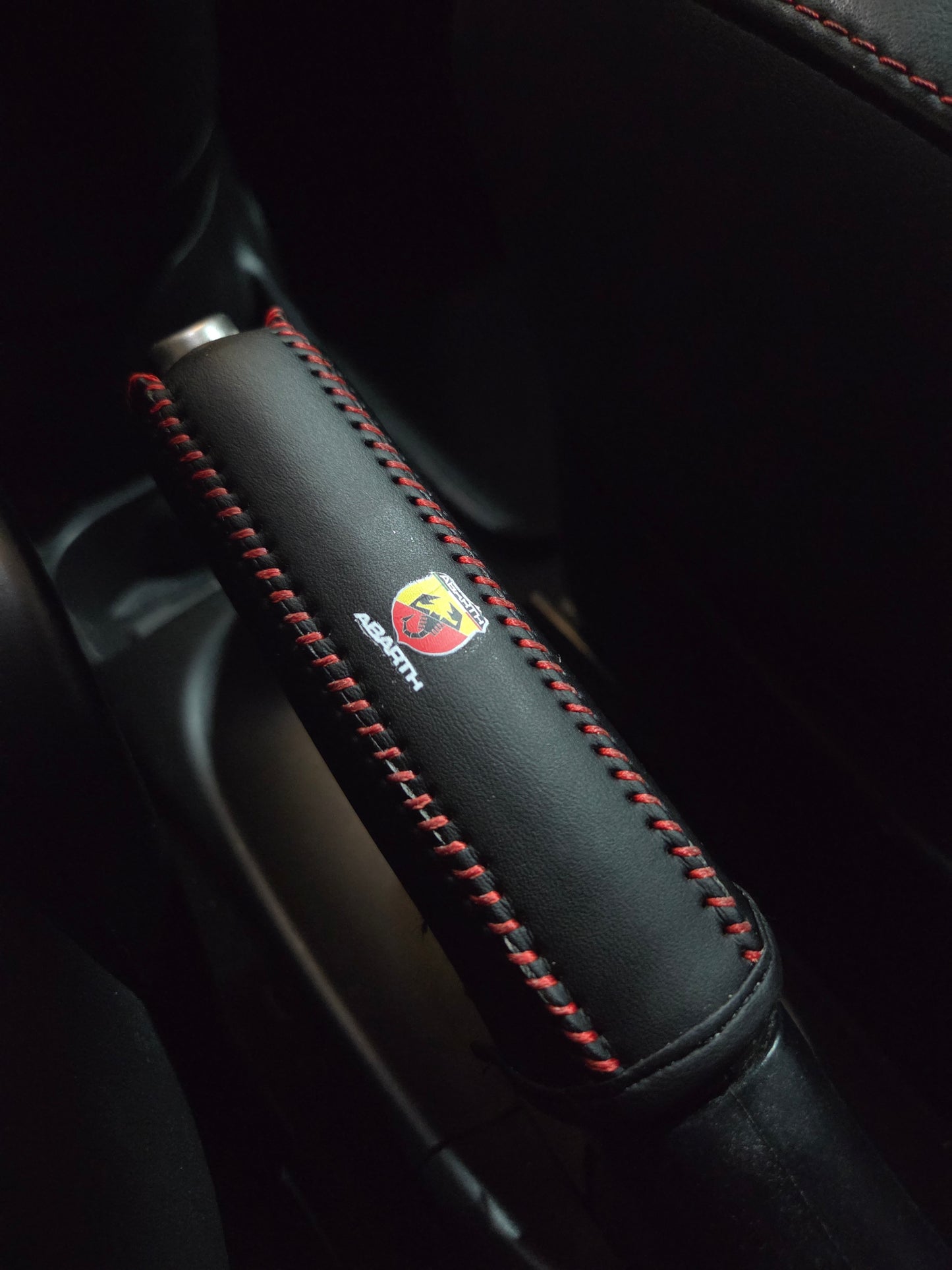 Abarth 500 All Model Leather Handbrake Cover Protection Red or Black Piel Funda Freno de Mano