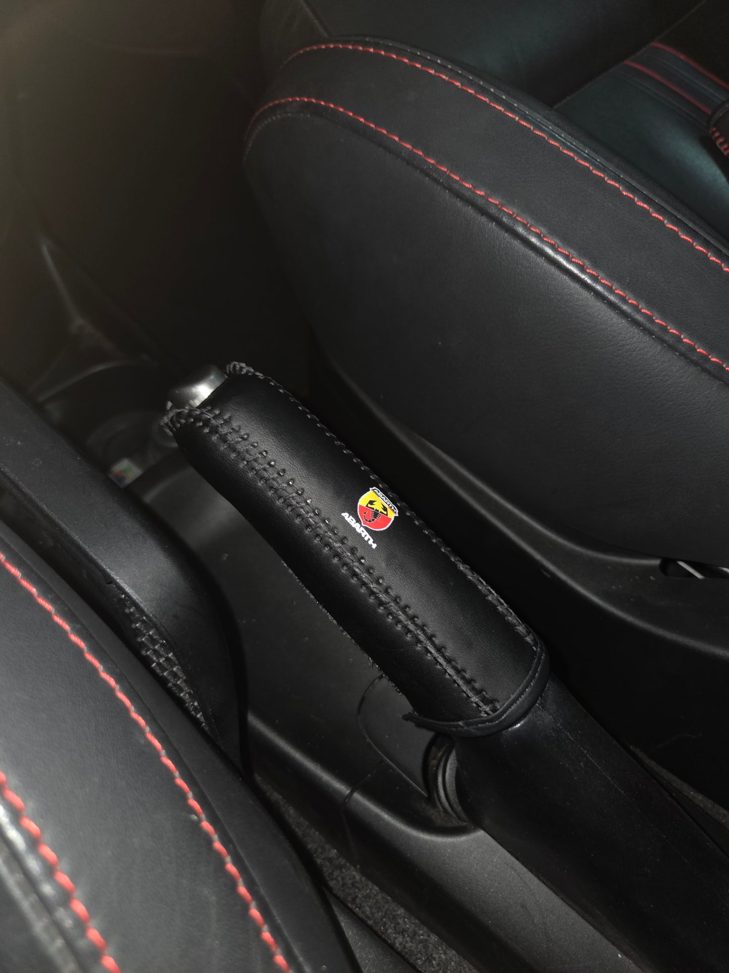 Abarth 500 All Model Leather Handbrake Cover Protection Red or Black Piel Funda Freno de Mano