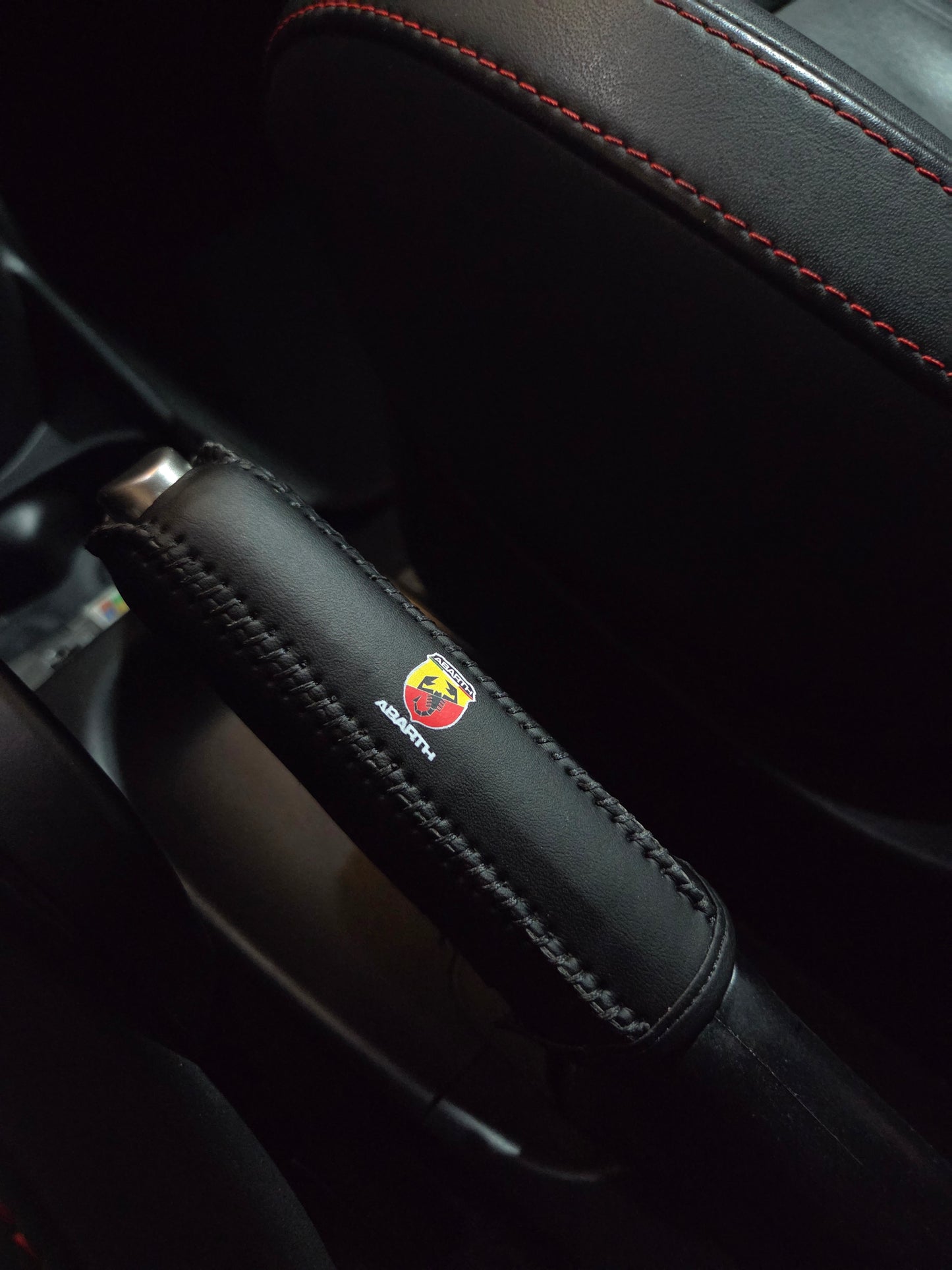 Abarth 500 All Model Leather Handbrake Cover Protection Red or Black Piel Funda Freno de Mano