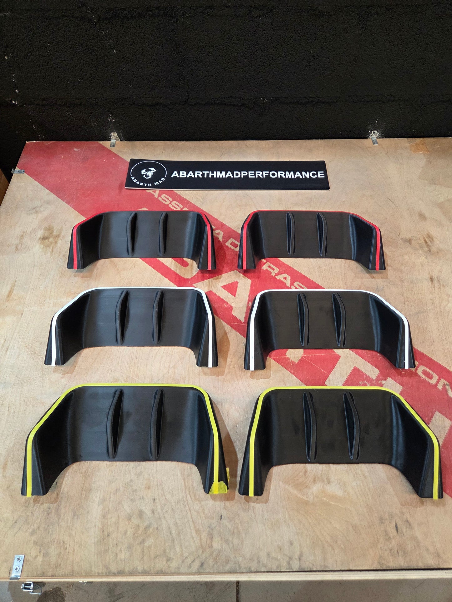 Abarth 2016+ Restyling 3D Rear Racing F1 Style Diffusser Cover Set (2) Difusor Trasero Añadido
