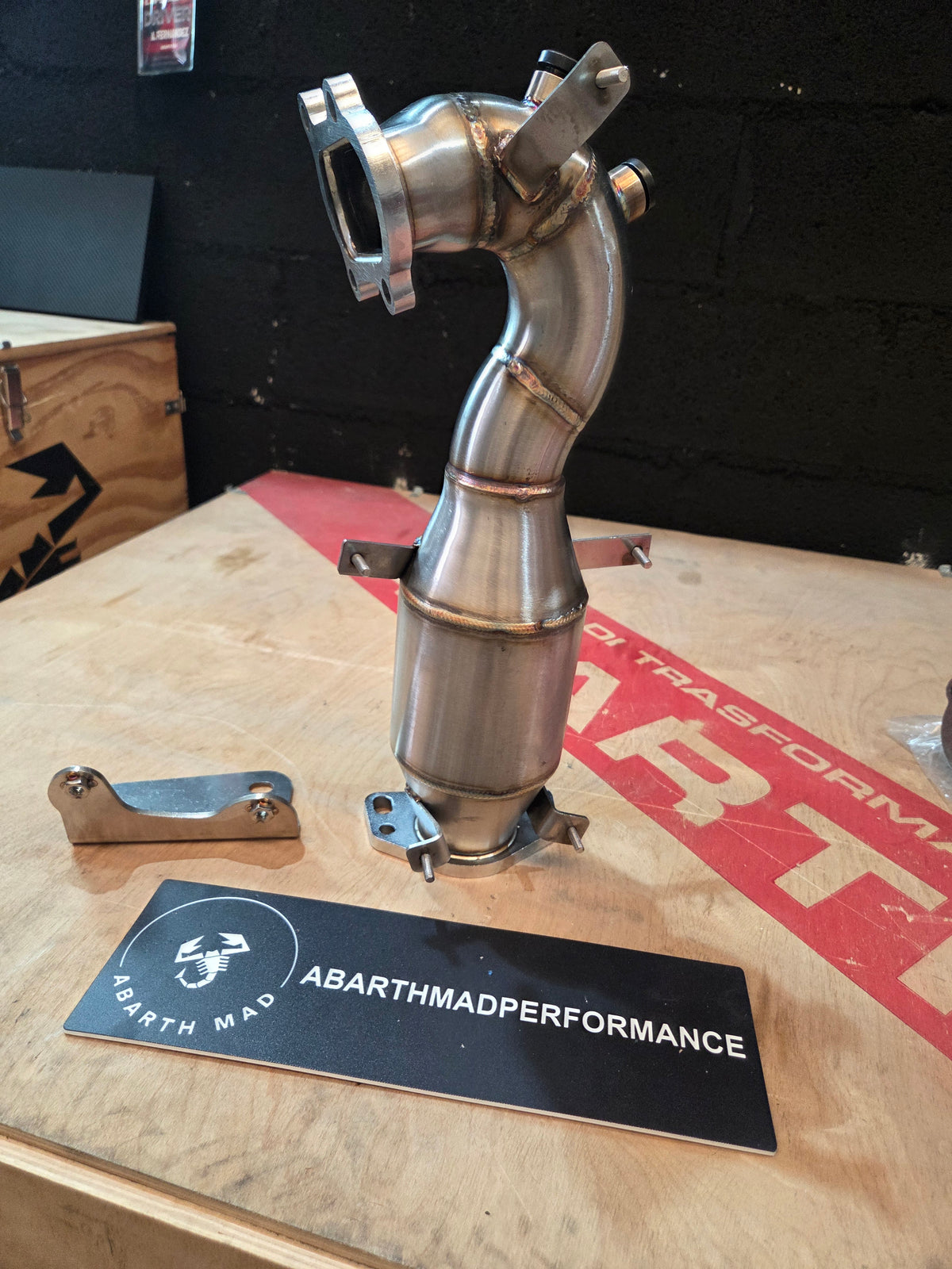 Abarth Fiat Alfa Tjet Multiair TD04 Cat 200 Cell Downpipe Catalizador 200 Celdas