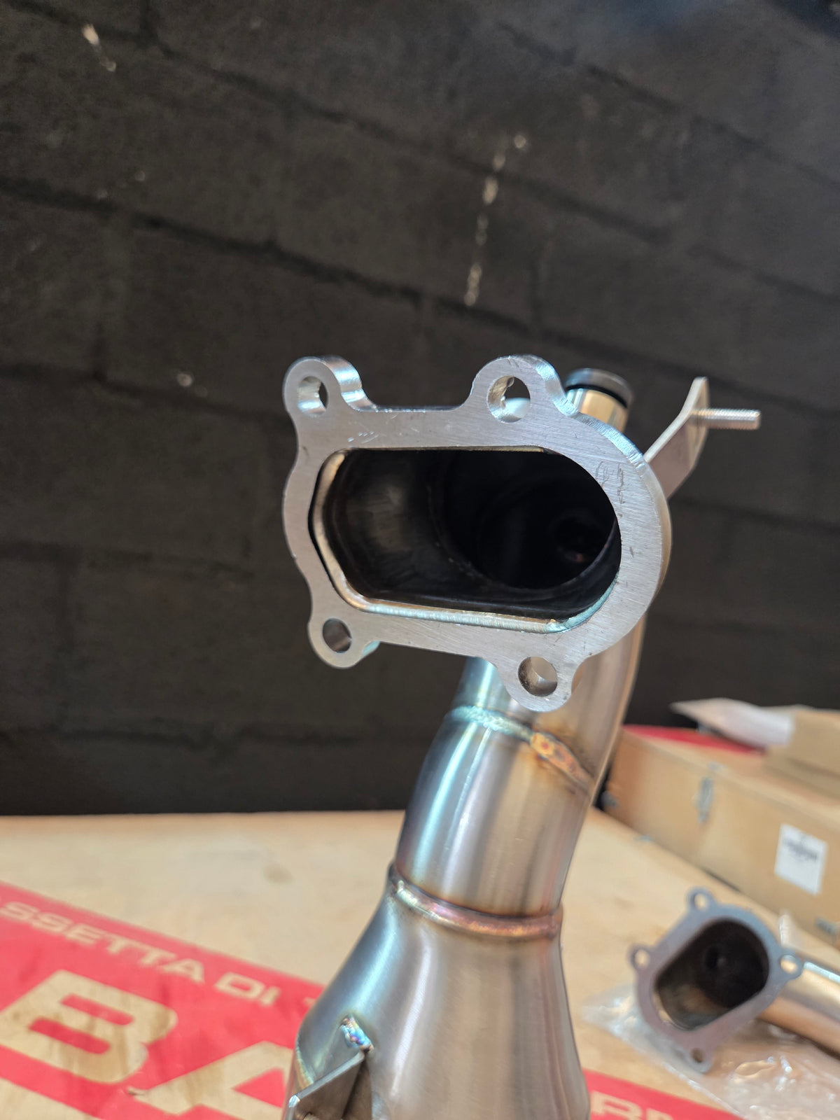 Abarth Fiat Alfa Tjet Multiair TD04 Cat 200 Cell Downpipe Catalizador 200 Celdas