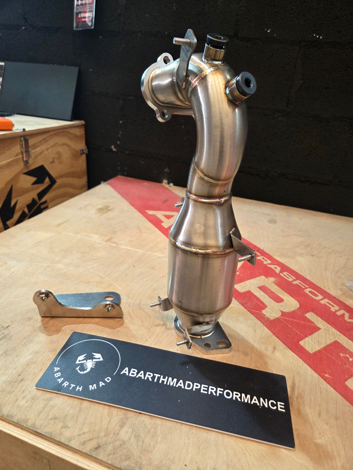 Abarth Fiat Alfa Tjet Multiair TD04 Cat 200 Cell Downpipe Catalizador 200 Celdas