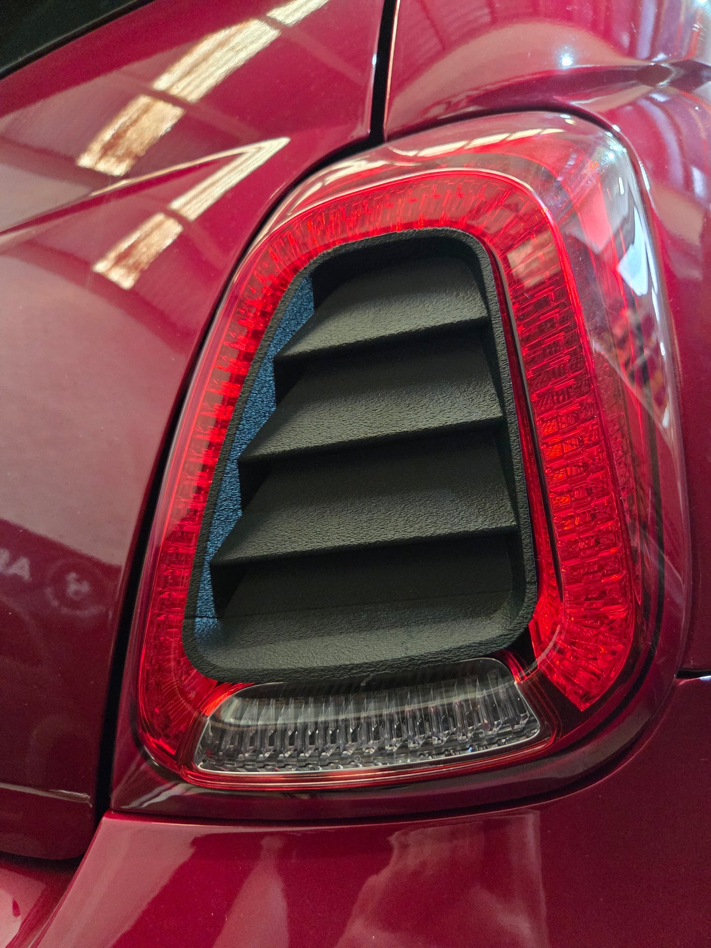 Abarth 2016+ Restyling Cover Faros Traseros Estillo Rejilla Rear Tail lights Insert Cover Black Gloss, Matt or Carbon