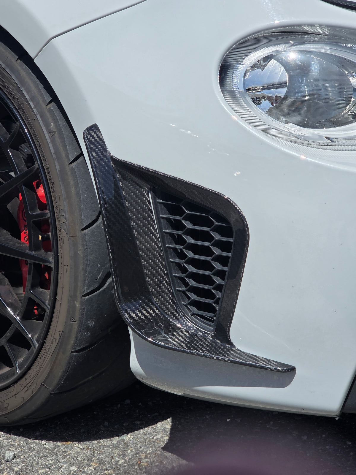 Abarth 2016+ Restyling Carbon Fiber (2) Flap Canard Side Grille Extreme Rejilla Lateral Alerones