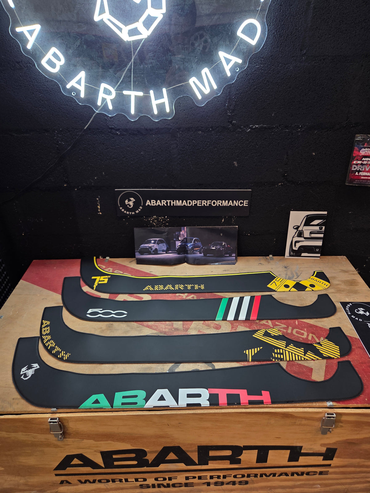 Abarth Fiat 500 All Model Set (2) Pair Door Panel Kick Pad Protectores Puertas Delanteras Paneles Piel