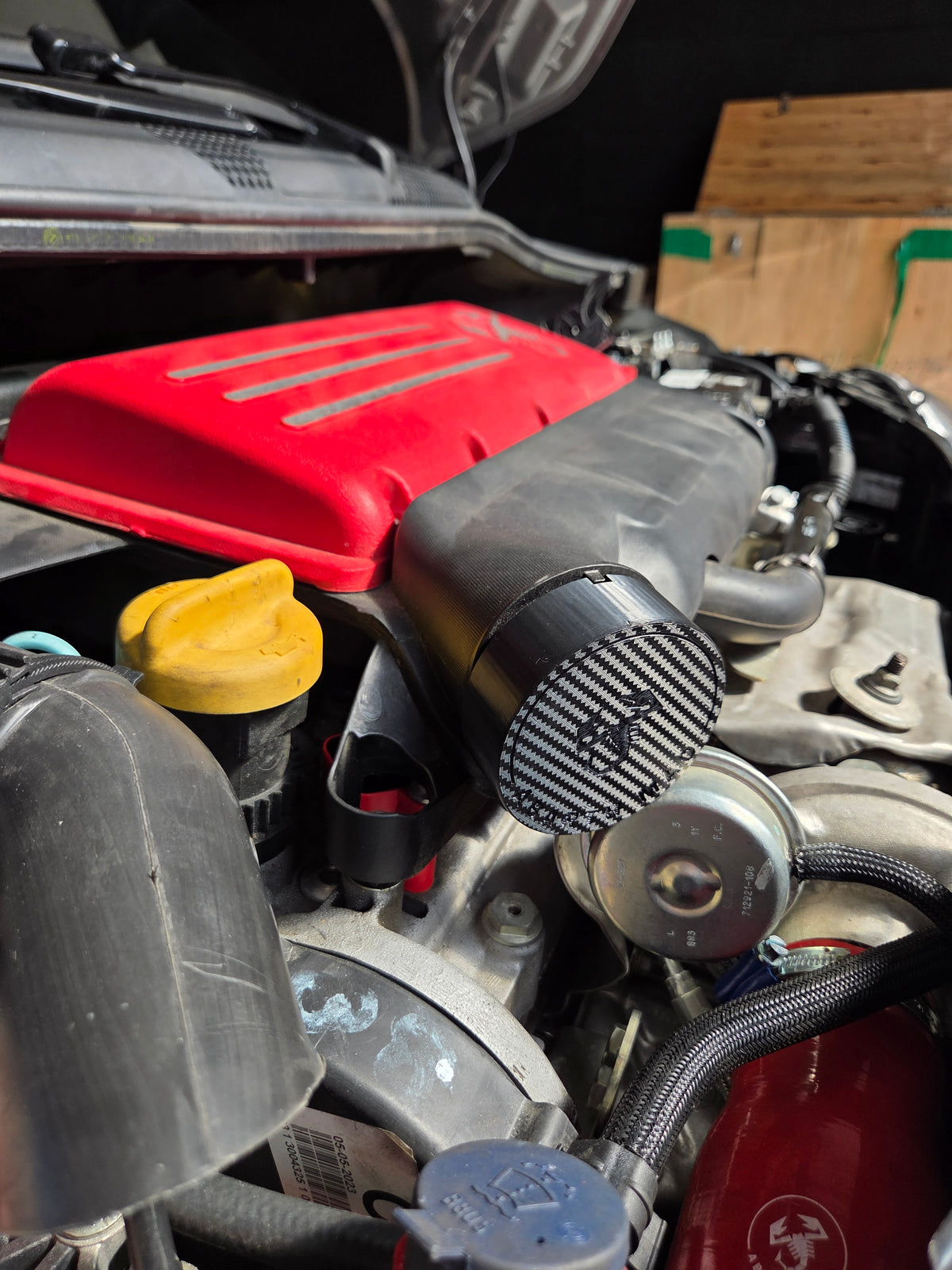 Abarth 500 All Model 3D Cap Set (2) Oem Intake CAI Tapones Admisión Original