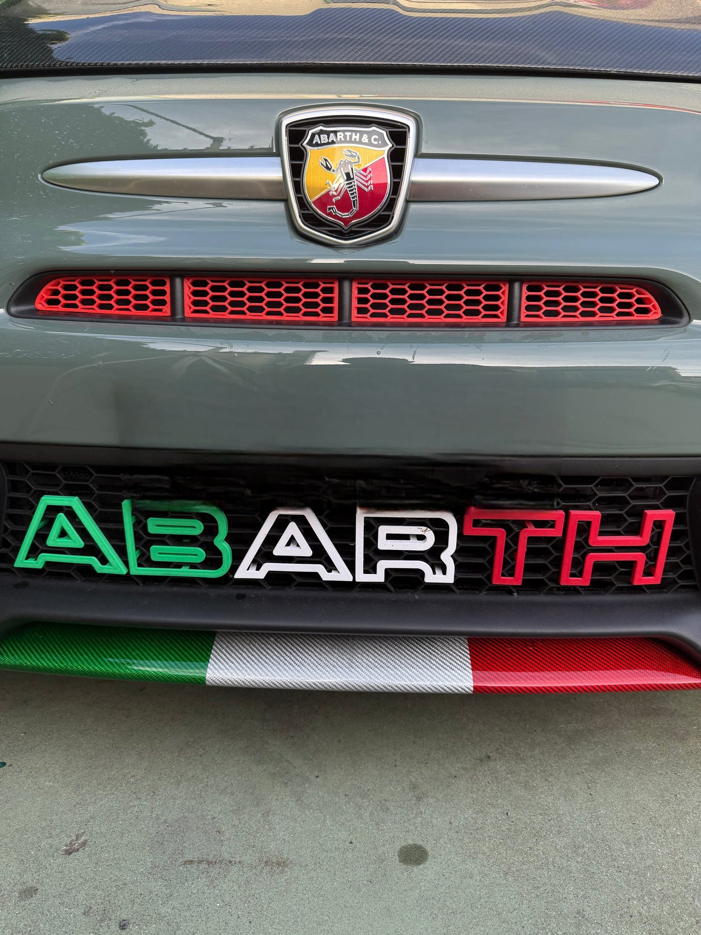 Abarth 2016+ Restyling Front Bumper Grille 3D Intake 4 Pieces Coloured Rejilla Delantera Paragolpes
