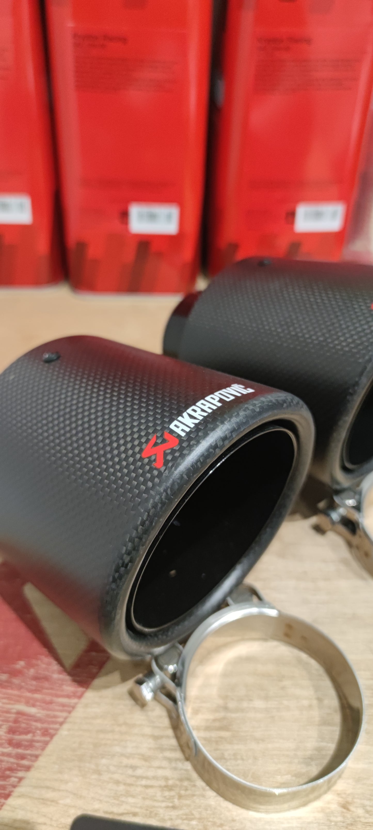 Abarth Colas de Escape Akrapovic Fibra de Carbono 114mm