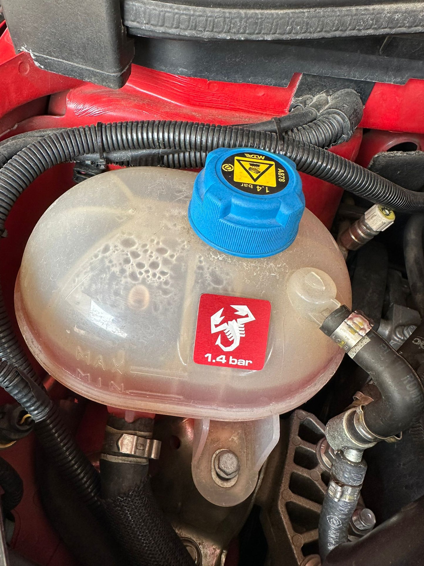 Abarth Chapa Emblema Vaso de Expansión Agua