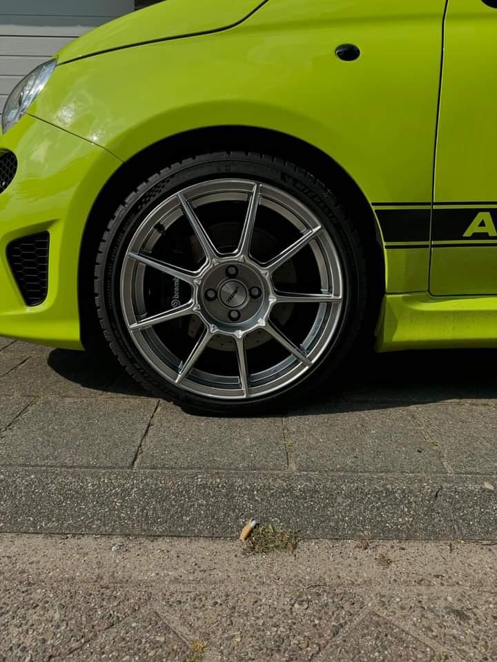 Abarth Llantas Autec 17"x7 ET30