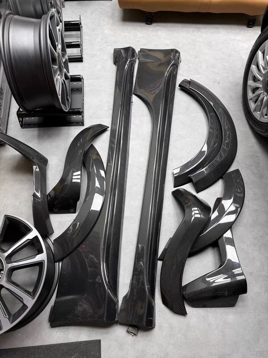 Abarth Kit 70th Aniversario Estético Ensanches Bodykit 100% Fibra de Carbono made in italy 🇮🇹