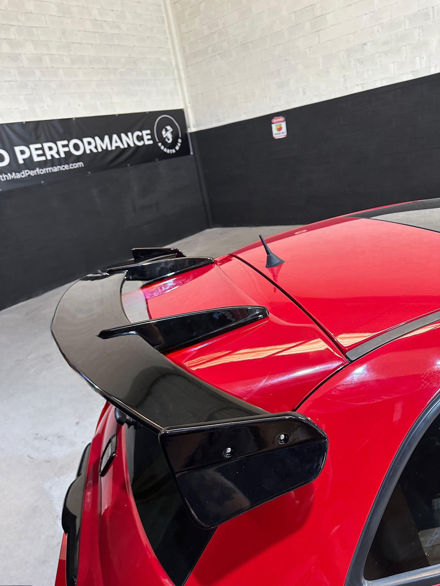 Abarth 500/595/695 Arrow Spoiler Design Japan Style Alerón ABS