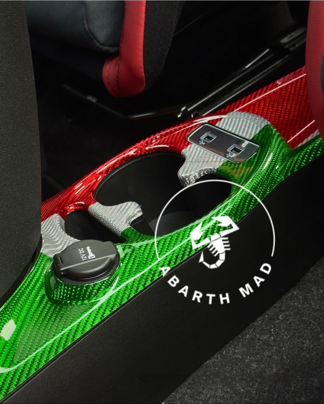 Abarth 2016+ Restyling Consola Central Italia 🇮🇹 100% Fibra de Carbono Console 12v Túnel