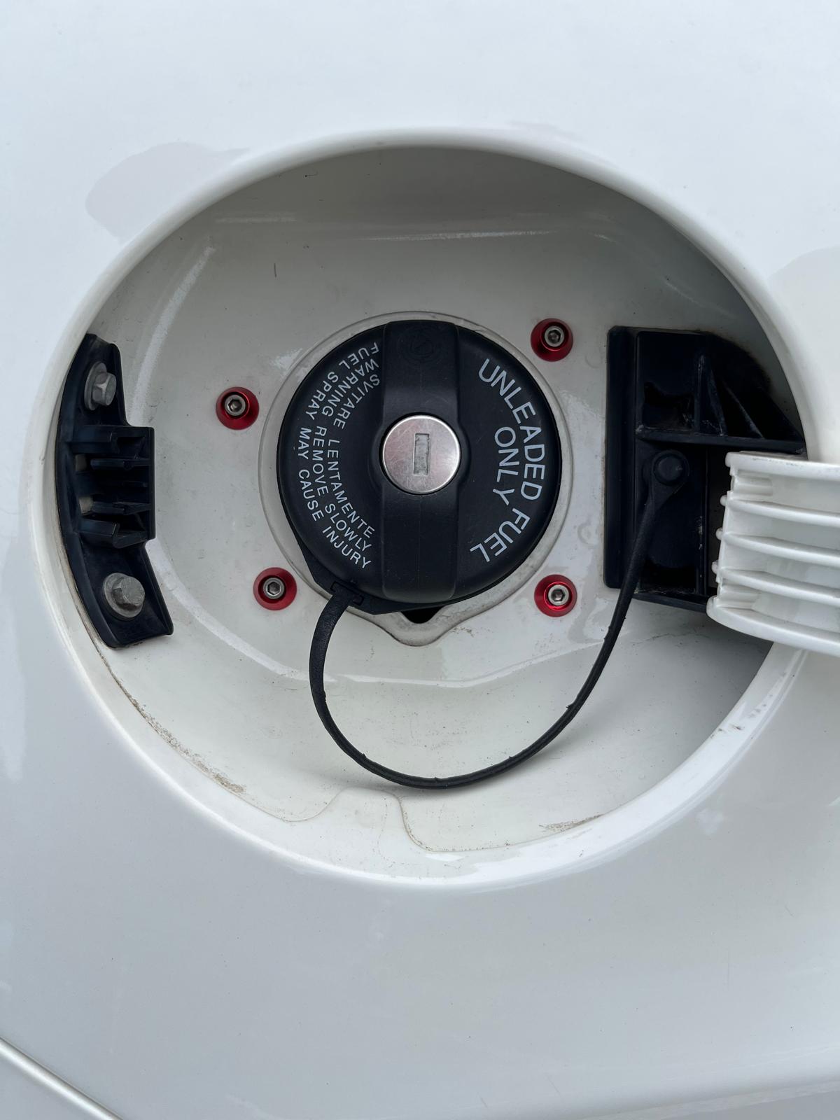 Abarth Fuel Tank Bolt Kit + Washer