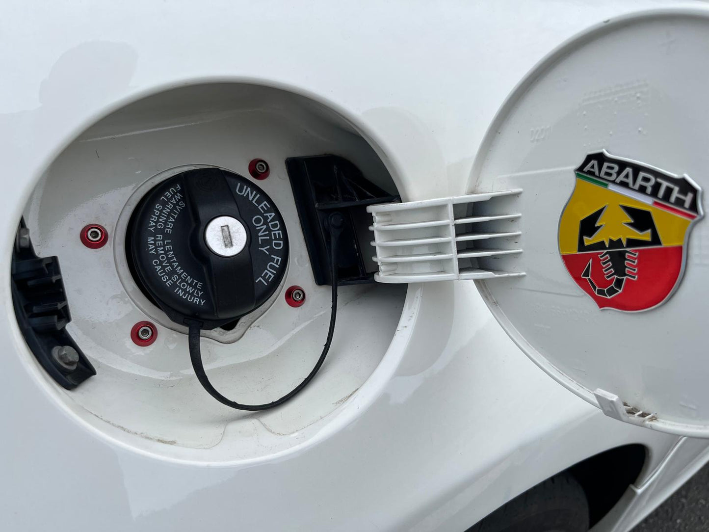 Abarth Fuel Tank Bolt Kit + Washer