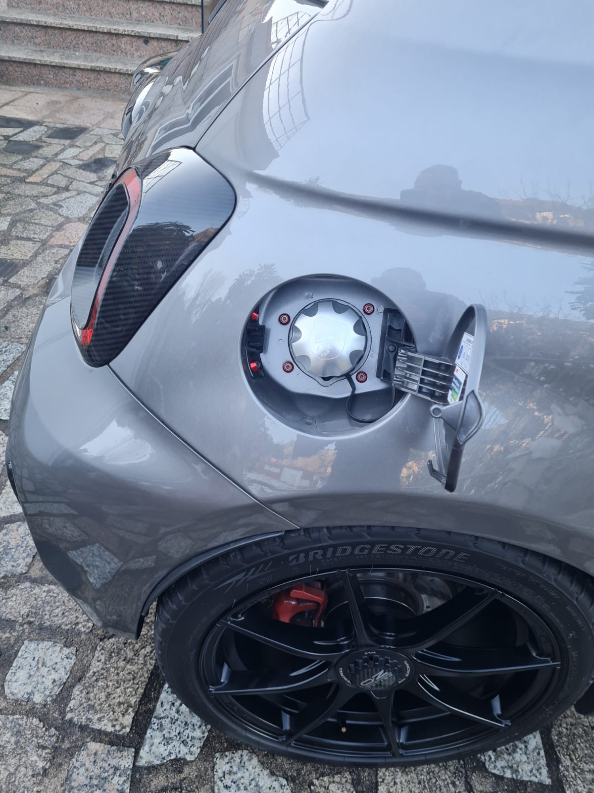 Abarth Kit Tornillería (4) Depósito Gasolina + Arandela