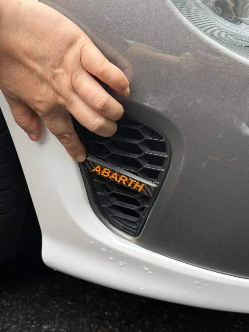 New! Abarth Restyling 2016+ Side Mesh Grille Carbon Fiber Emblem Rejillas Laterales (2)