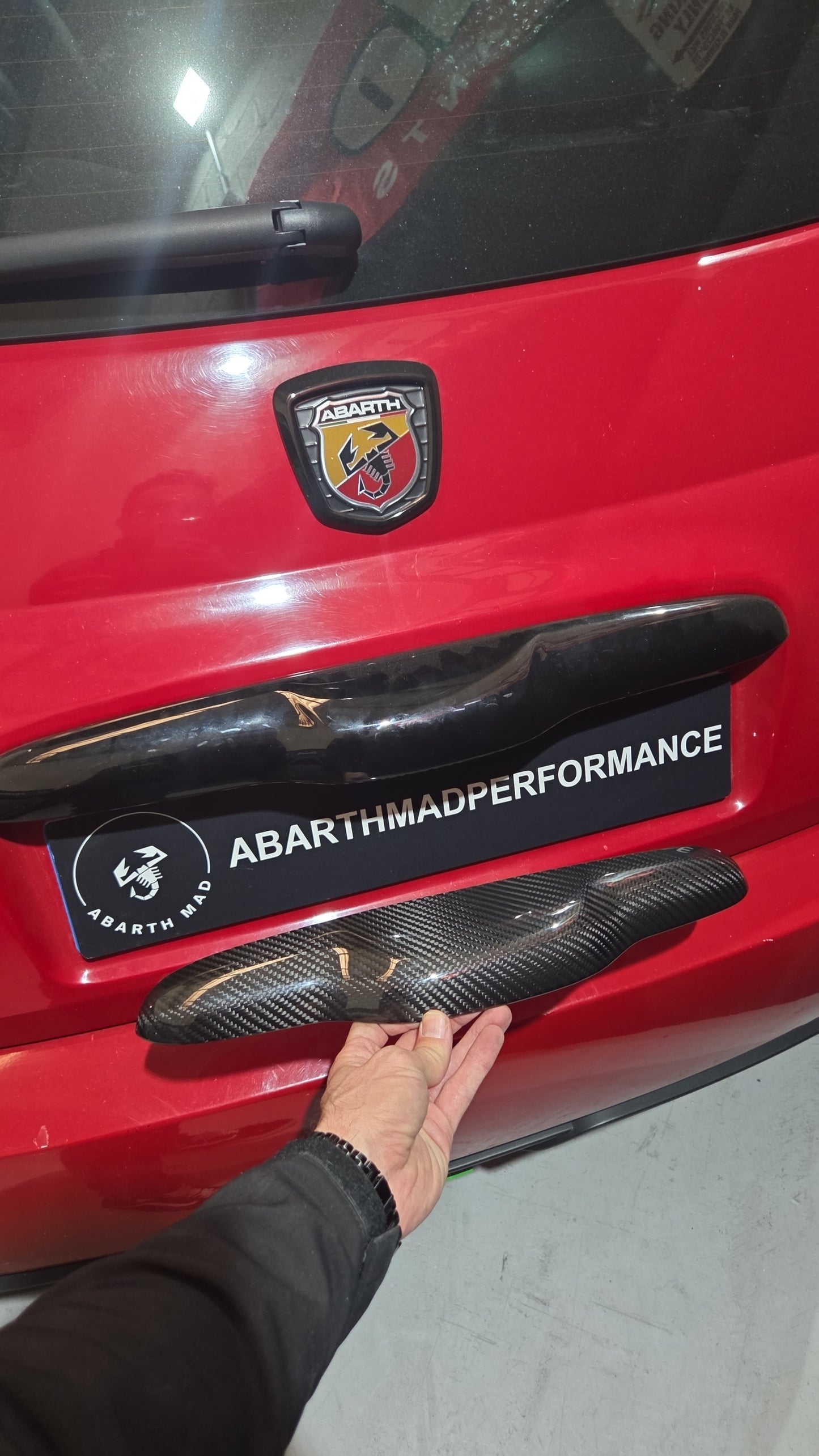 Abarth 500 All Model Rear Boot Handle Cover Tirador Maletero Fibra de Carbono Real Carbon Fiber 100% Real