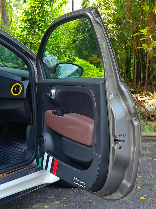 Abarth Fiat 500 All Model Set (2) Pair Door Panel Kick Pad Protectores Puertas Delanteras Paneles Piel