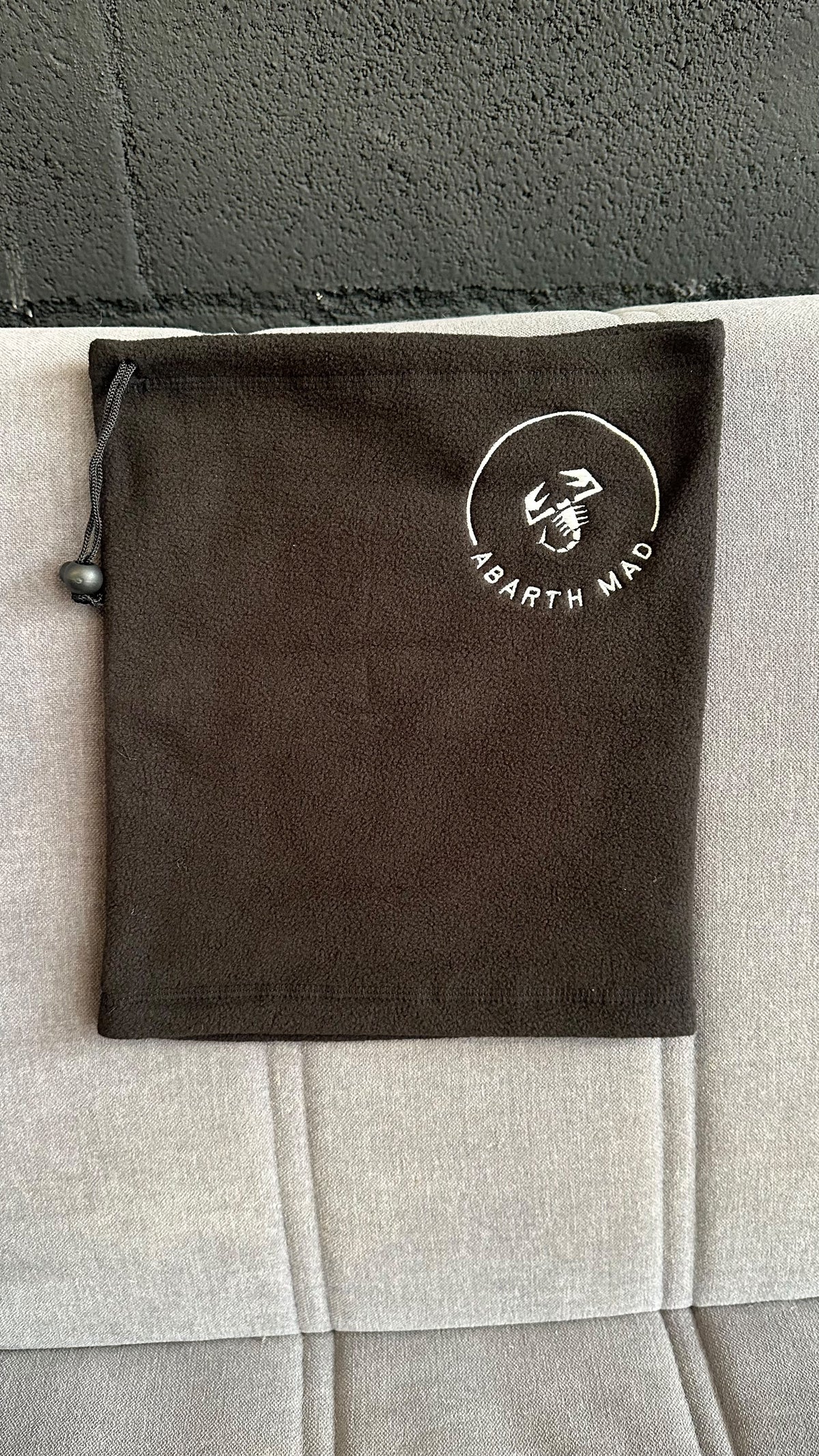 Abarth Mad Velvet Bandana Braga Terciopelada Ajustable