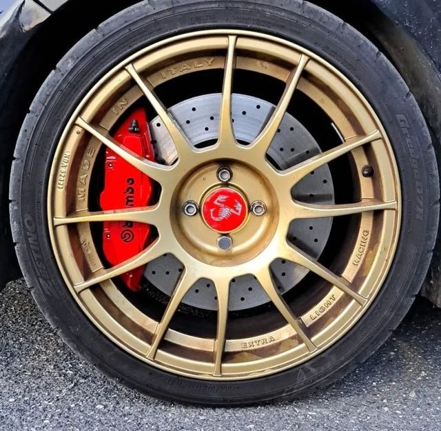 Abarth Kit Brembo 330mm NOT ORIGINAL ALFA